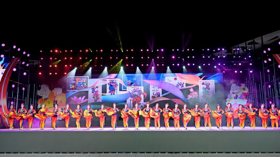 2023广场舞之夜：贵州开跳，四川年画村里幸福歌引爆舞台